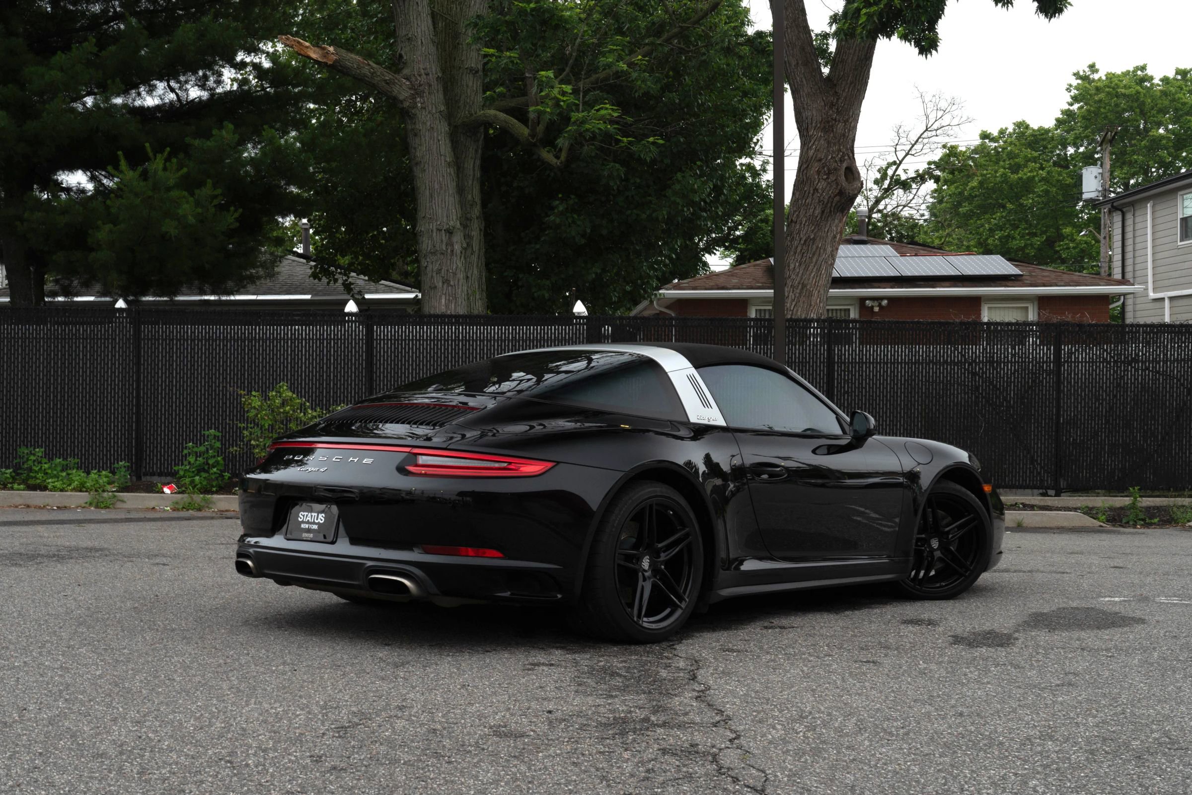 Used 2018 Porsche 911 Targa 4 image 28
