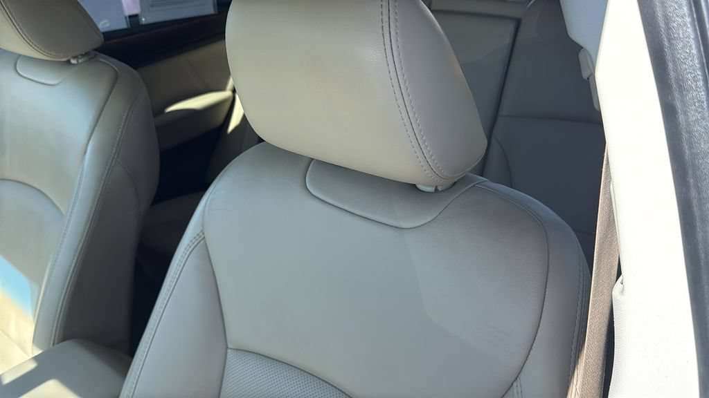 Used 2018 Subaru Outback 3.6R Limited AWD/4WD image 25