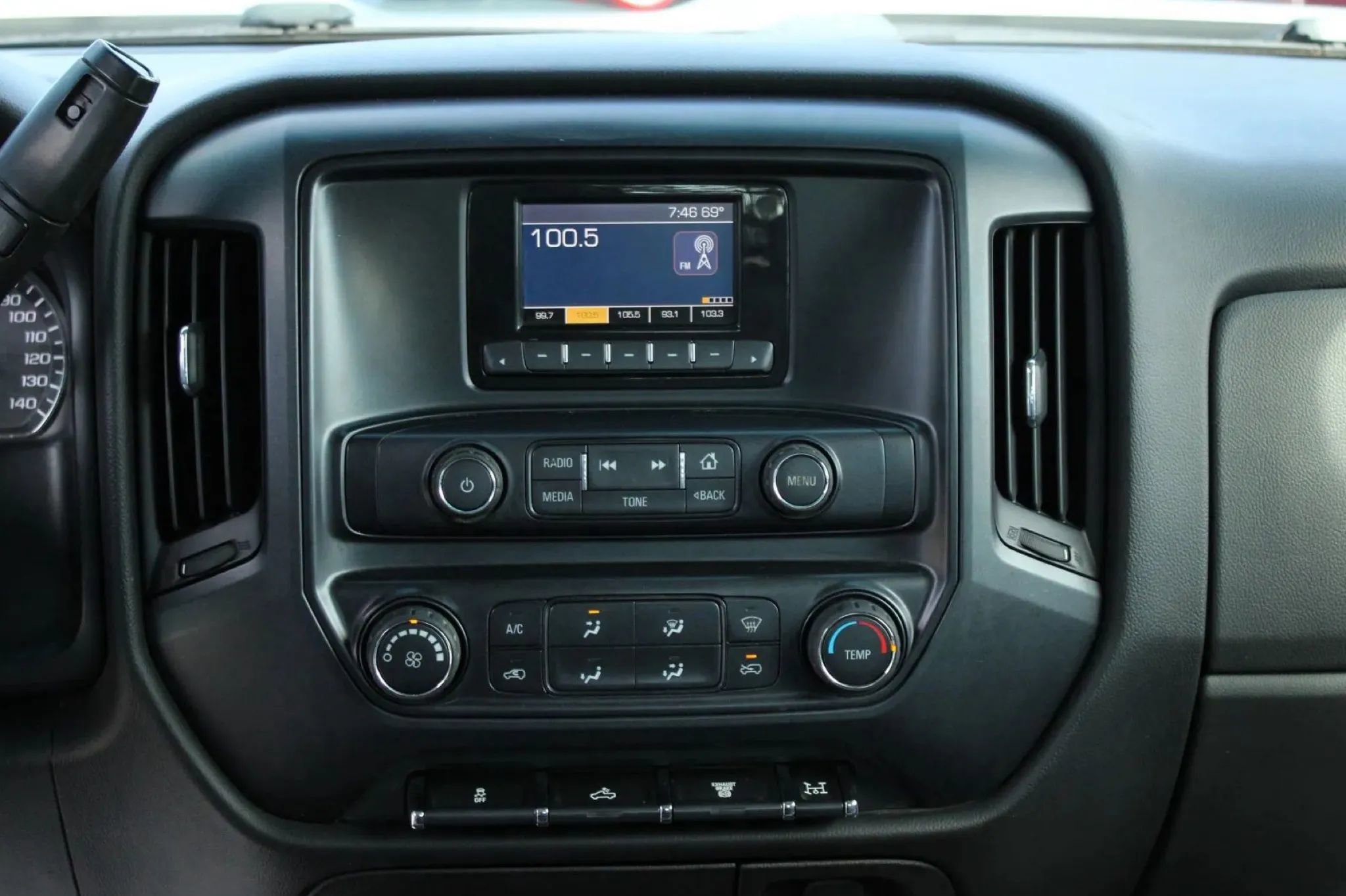 Used 2015 Chevrolet Silverado 3500 W/T image 15