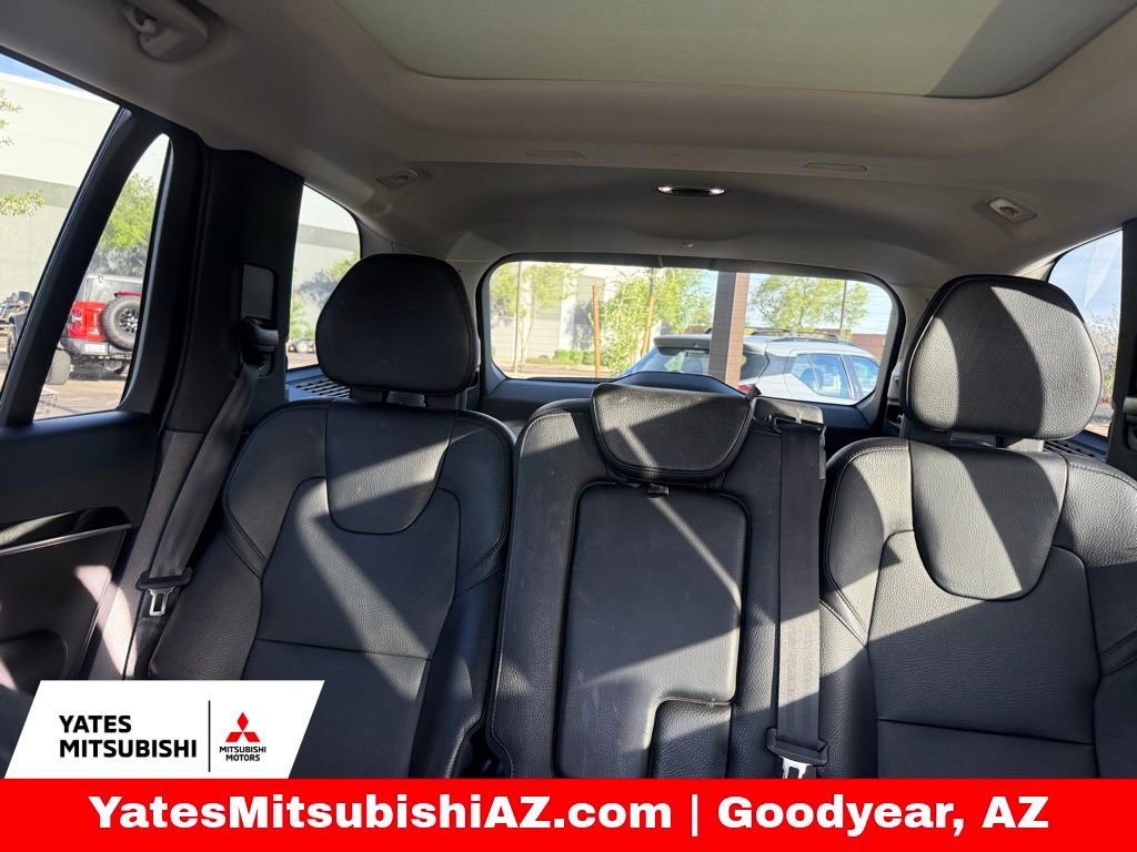 Used 2019 Volvo XC90 T6 Momentum w/ Protection Package Premier image 11