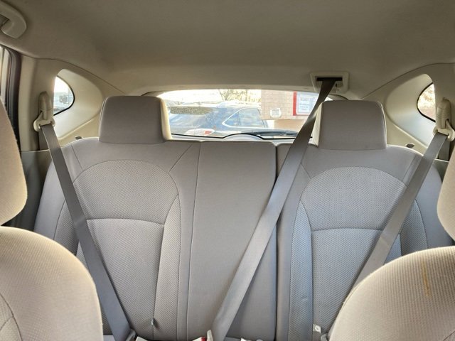 Used 2011 Nissan Rogue S image 22