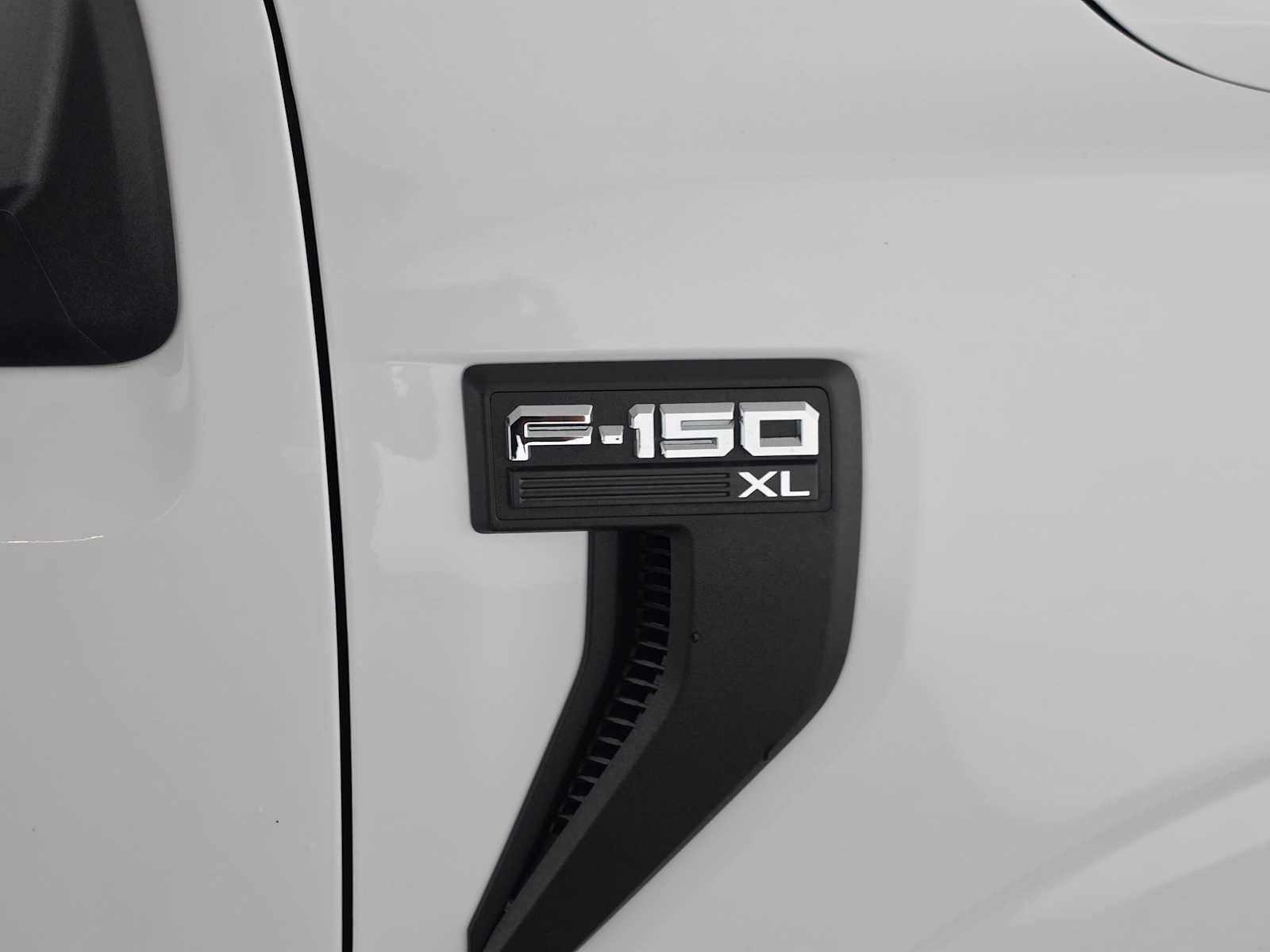 Used 2024 Ford F150 XL w/ Equipment Group 103A High RWD image 12