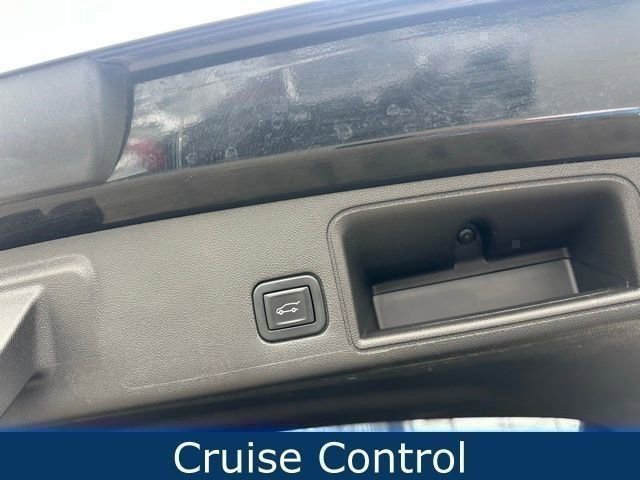 Certified 2022 GMC Terrain SLT image 22