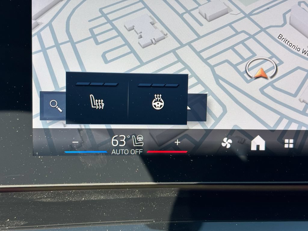 New 2026 BMW X2 xDrive28i AWD/4WD image 19