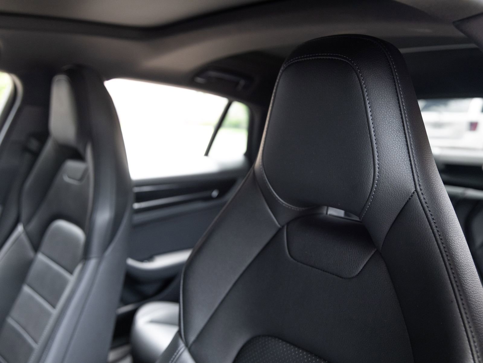 Certified 2025 Porsche Panamera 4 E-Hybrid AWD/4WD image 23