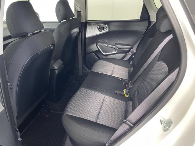 Certified 2022 Kia Soul LX FWD image 17