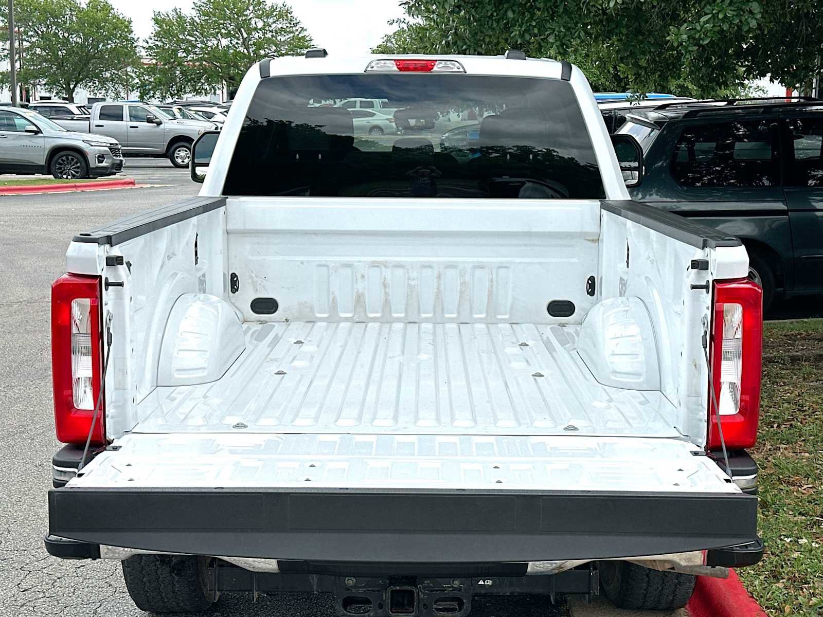 Used 2025 Ford F250 XLT w/ FX4 Off-Road Package AWD/4WD image 28