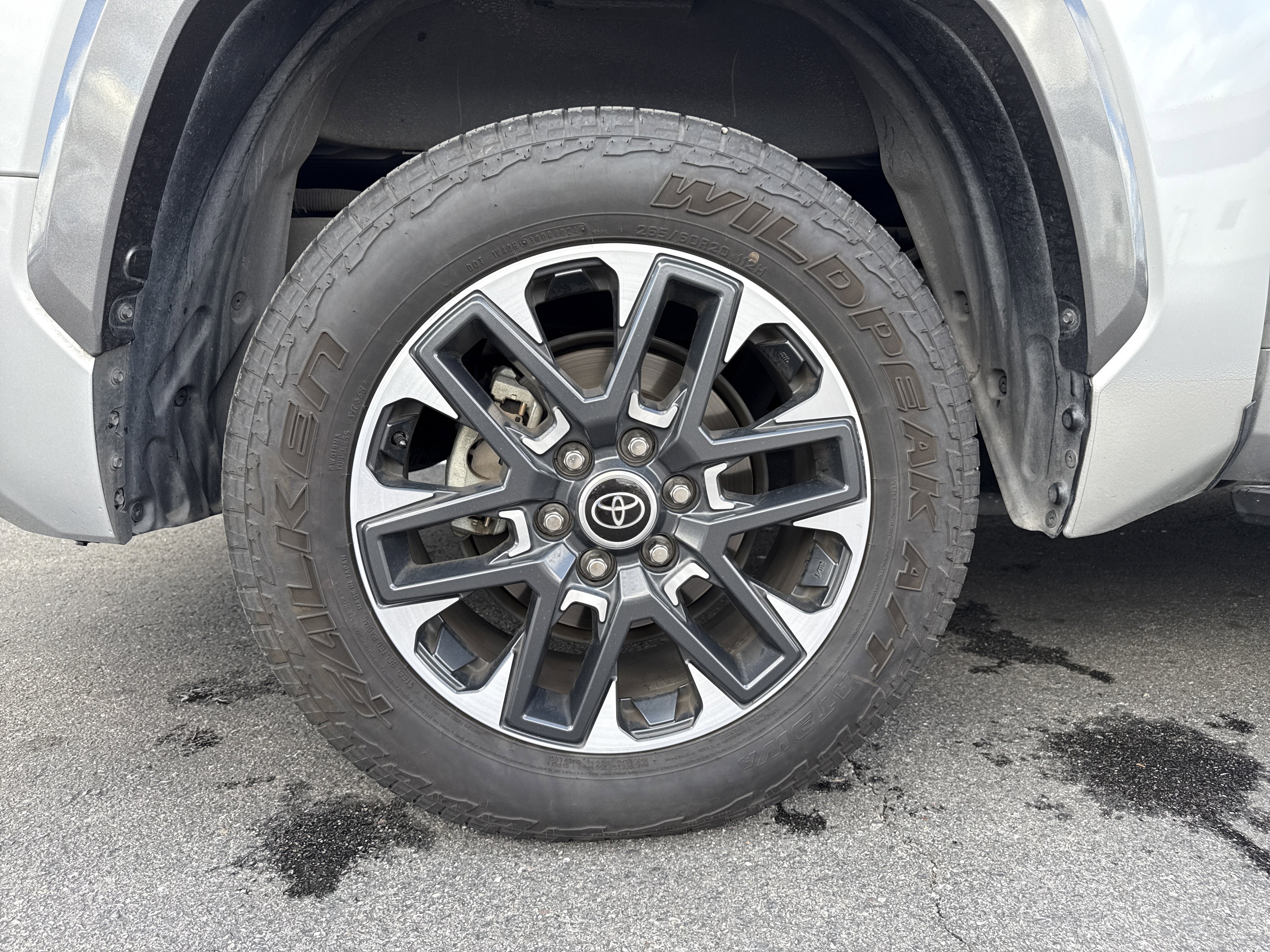 Used 2022 Toyota Tundra Limited image 36