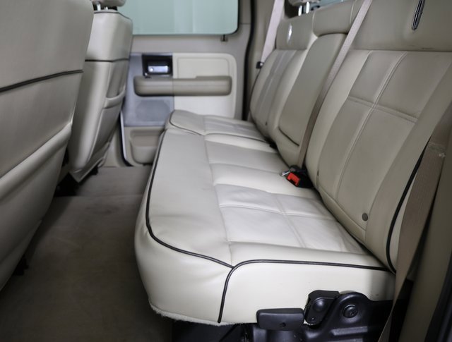 Used 2008 Lincoln Mark LT 2WD image 9