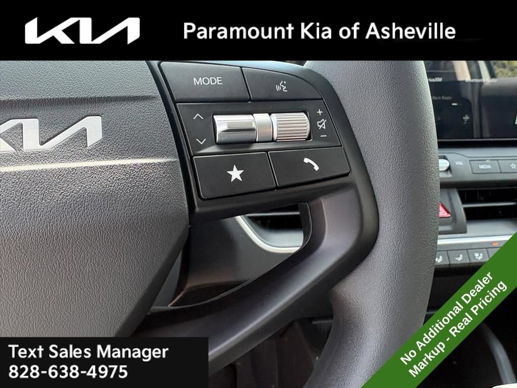 New 2026 Kia K4 FWD image 13