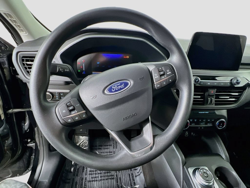 Used 2025 Ford Escape Active AWD/4WD image 10