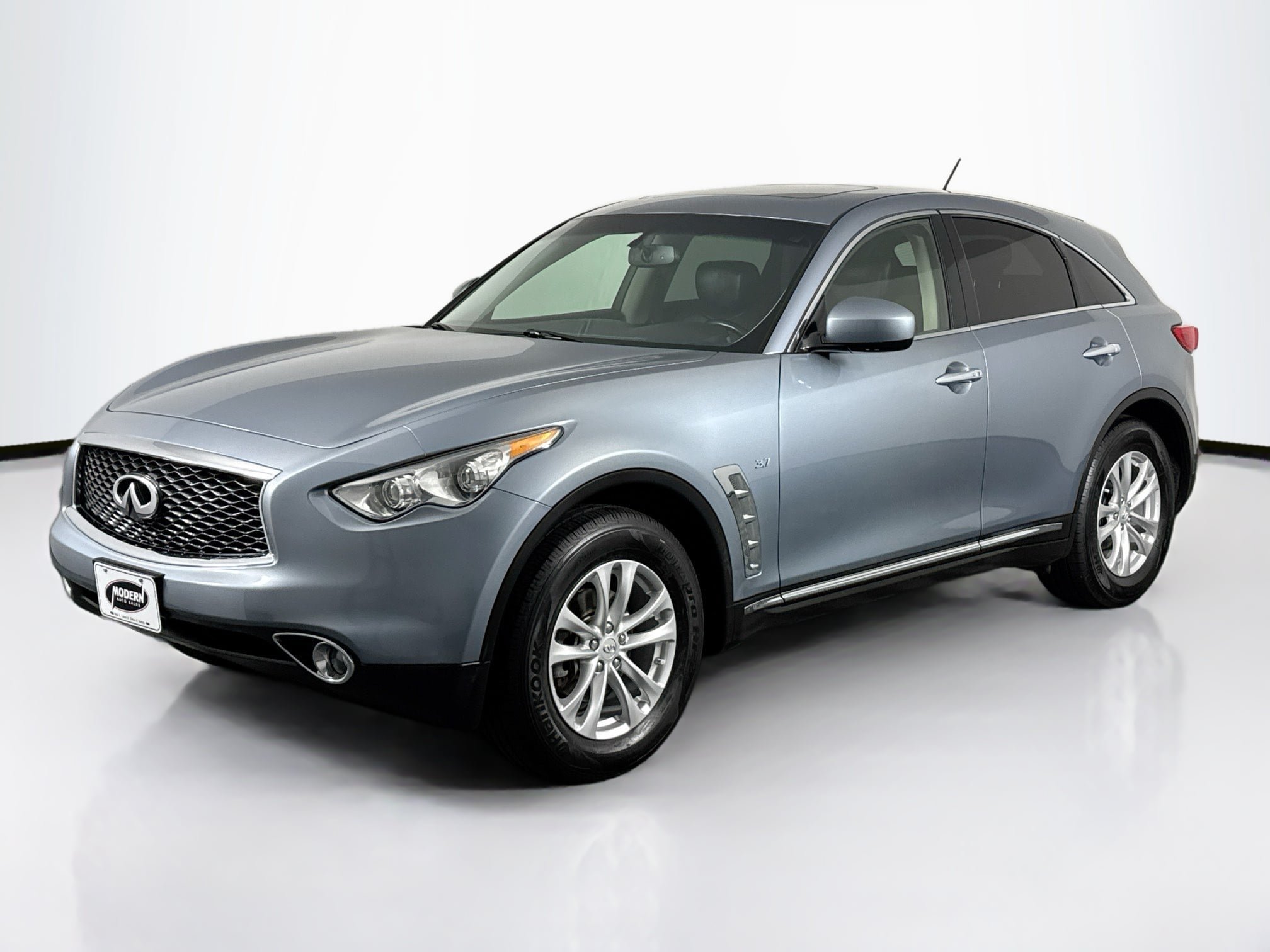 Used 2017 INFINITI QX70 AWD image 10