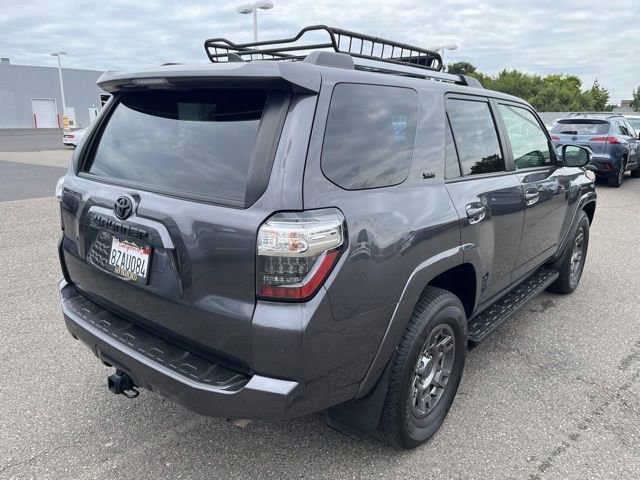 Used 2022 Toyota 4Runner SR5 Premium w/ Moonroof Package RWD image 5