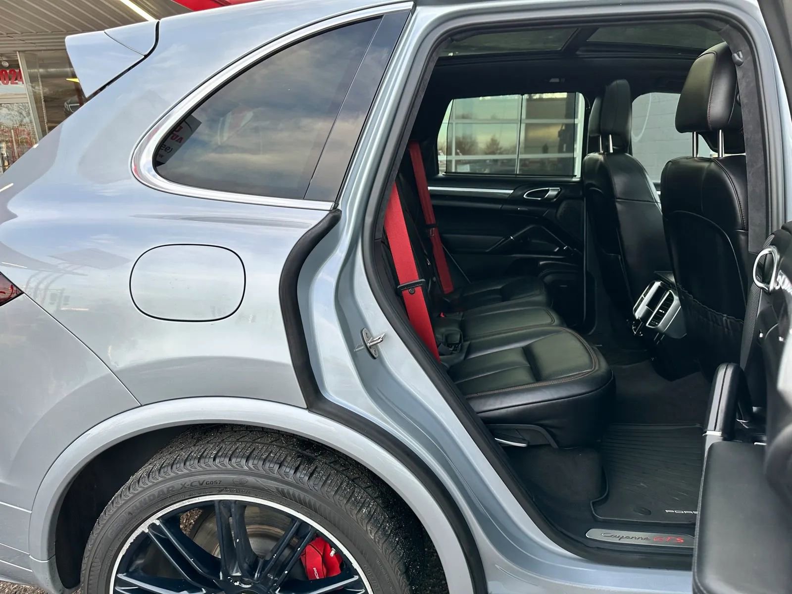 Used 2016 Porsche Cayenne GTS image 17