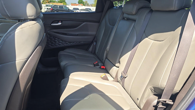 Used 2020 Hyundai Santa Fe SE AWD/4WD image 15