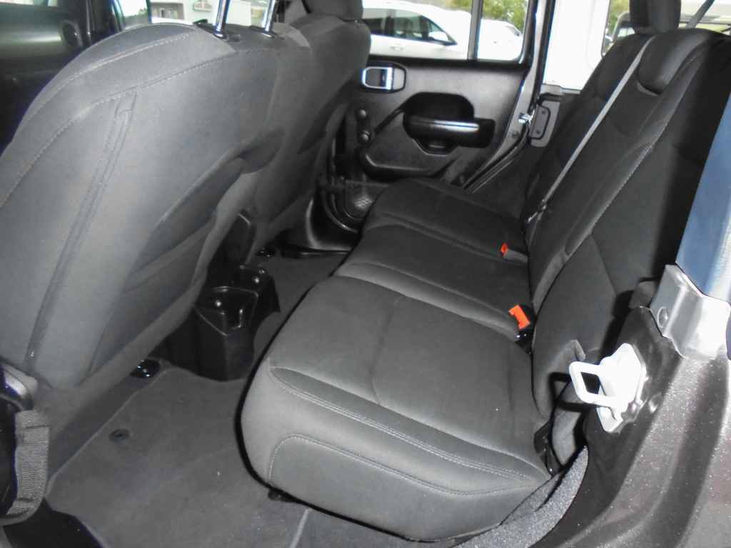 Used 2019 Jeep Wrangler Unlimited Sport AWD/4WD image 9