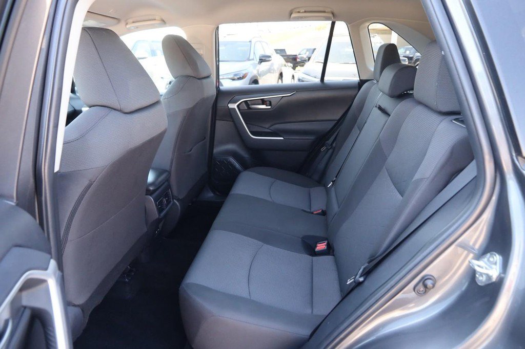 Used 2025 Toyota RAV4 XLE w/ Weather Package AWD/4WD image 9