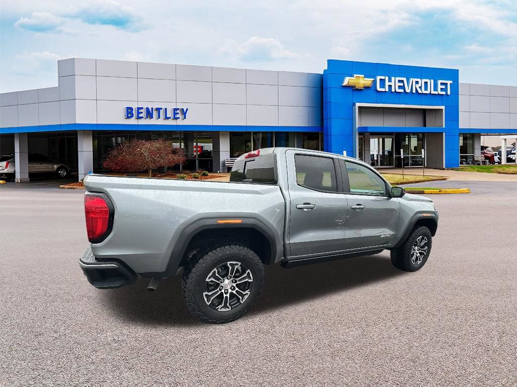 Used 2024 GMC Canyon AT4 w/ AT4 Premium Package AWD/4WD image 7