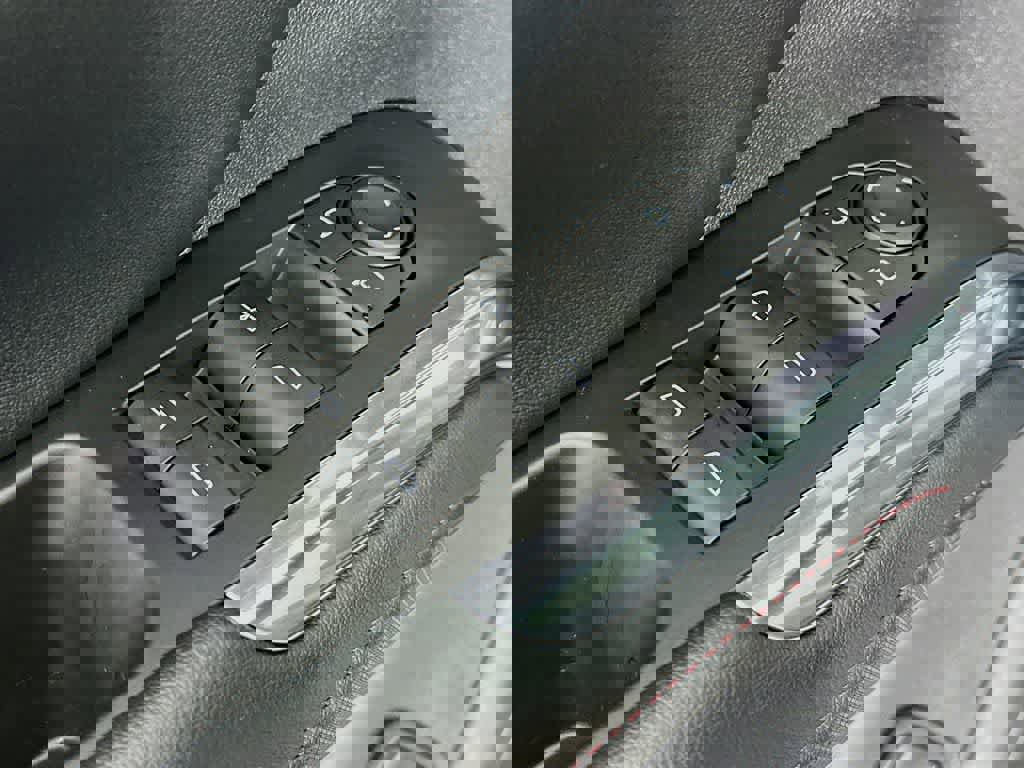 Used 2025 Chevrolet Traverse Z71 image 29