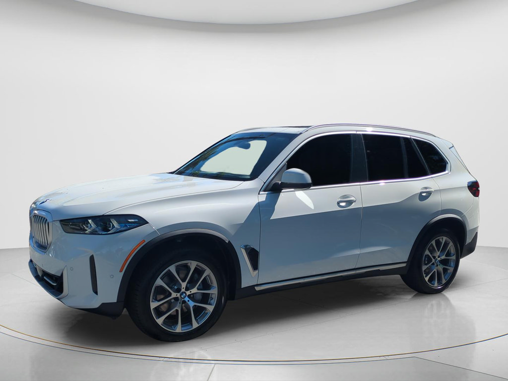 New 2026 BMW X5 sDrive40i w/ Premium Package RWD image 1
