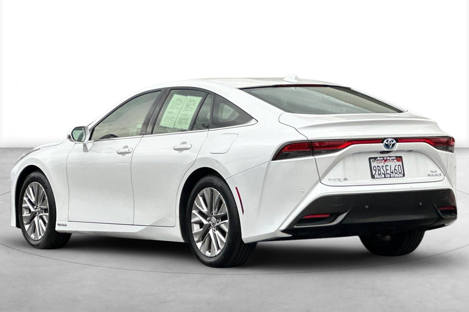 Used 2022 Toyota Mirai XLE image 4