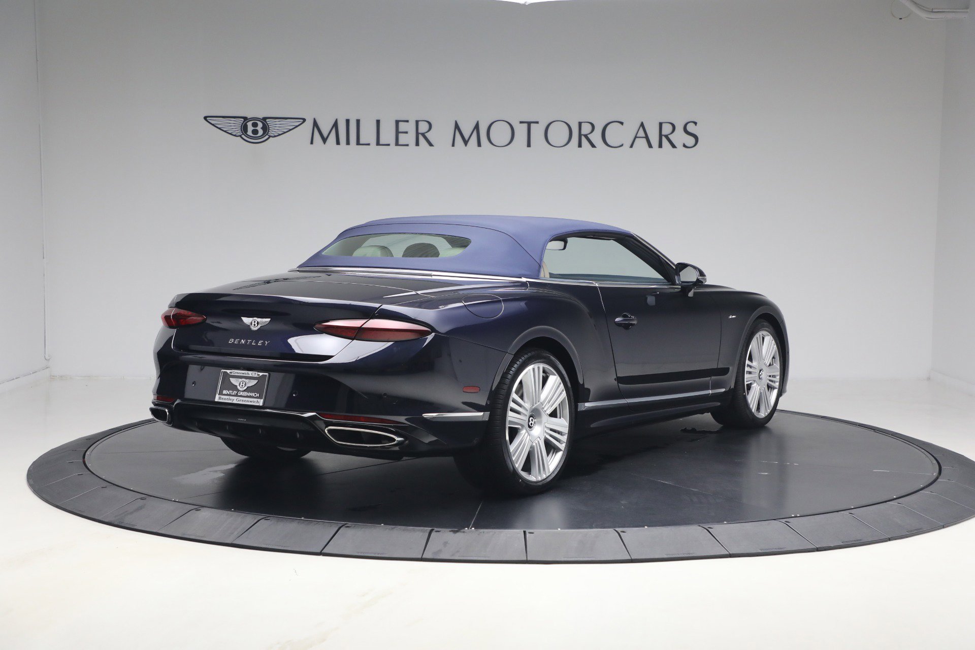 New 2026 Bentley Continental GTC AWD/4WD image 13
