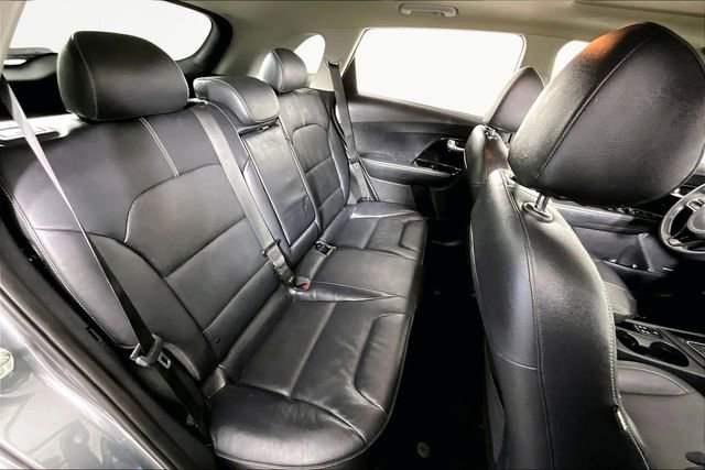 Used 2017 Kia Niro Touring image 24