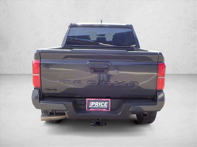Used 2025 Toyota Tacoma TRD Off-Road image 3