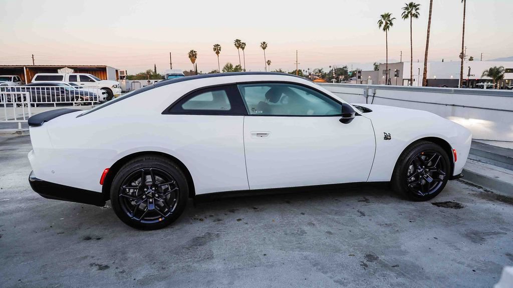 New 2026 Dodge Charger Scat Pack w/ Blacktop Package AWD/4WD image 13