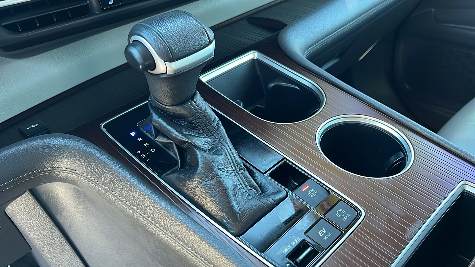 Used 2021 Toyota Sienna XLE image 20