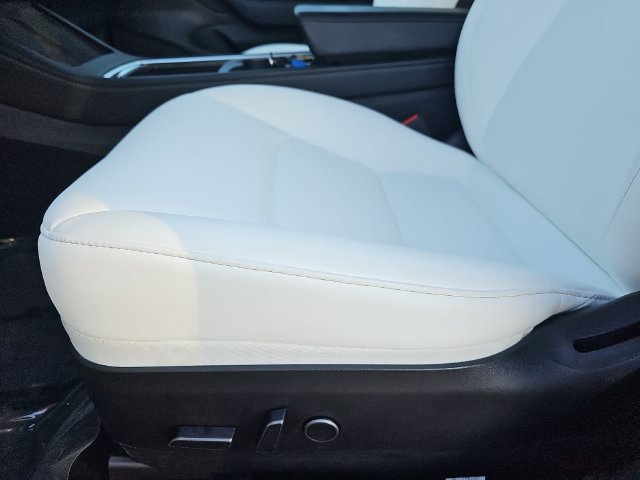 Used 2022 Tesla Model 3 Long Range AWD/4WD image 32