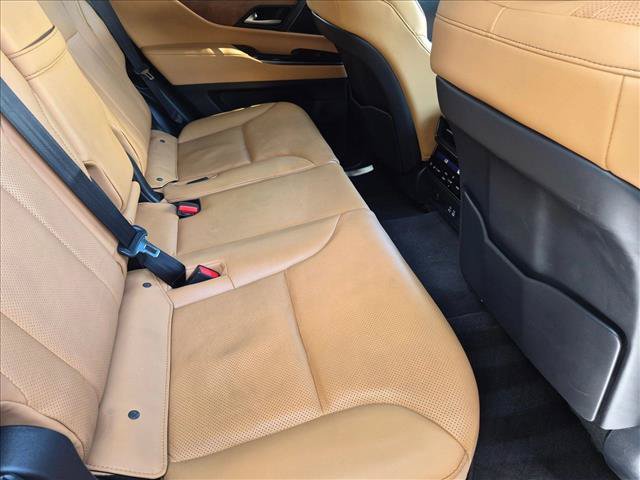 Used 2024 Lexus LX 600 4WD w/ Appearance Package image 19