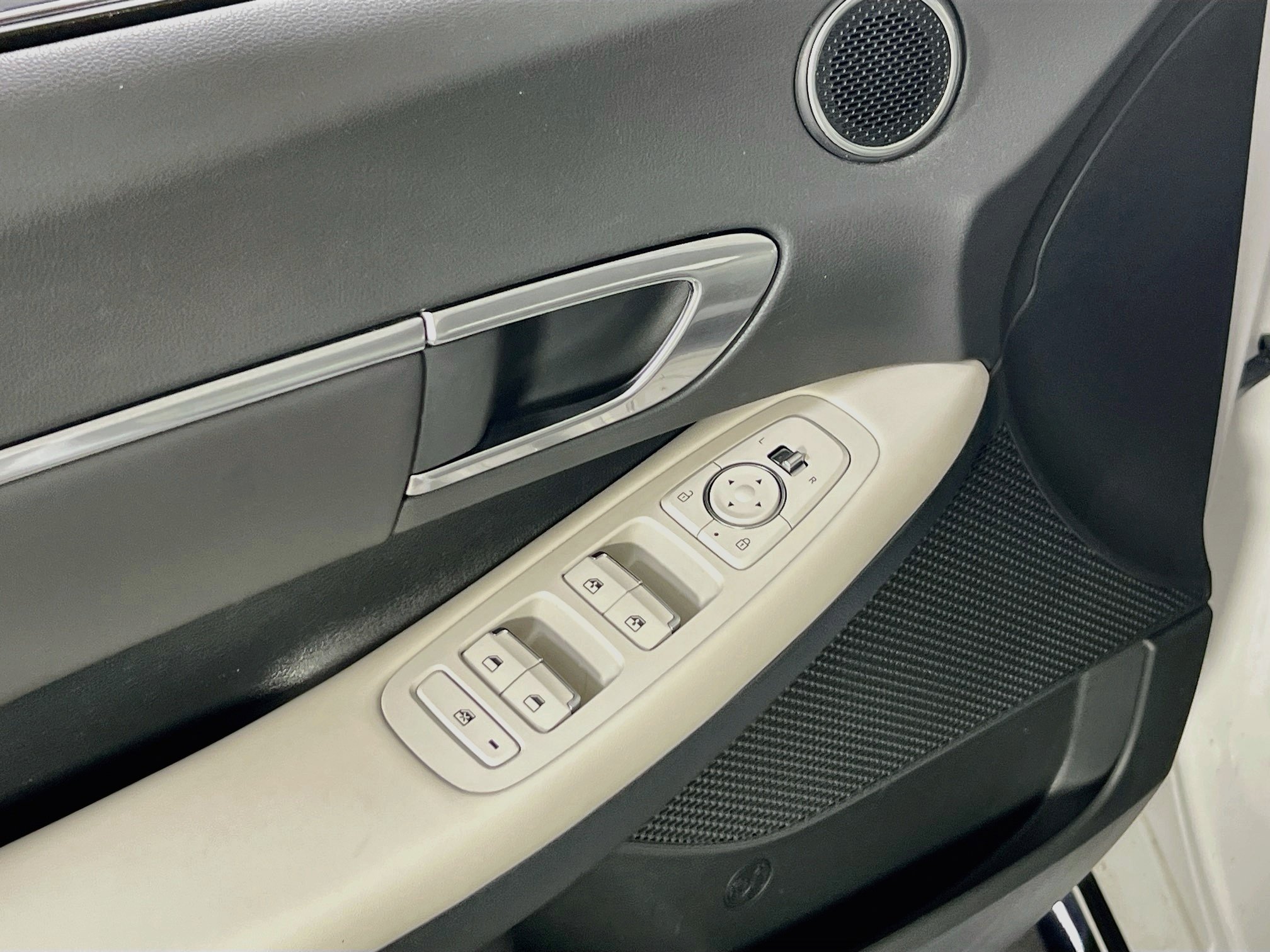 Used 2022 Hyundai Sonata SEL FWD image 17