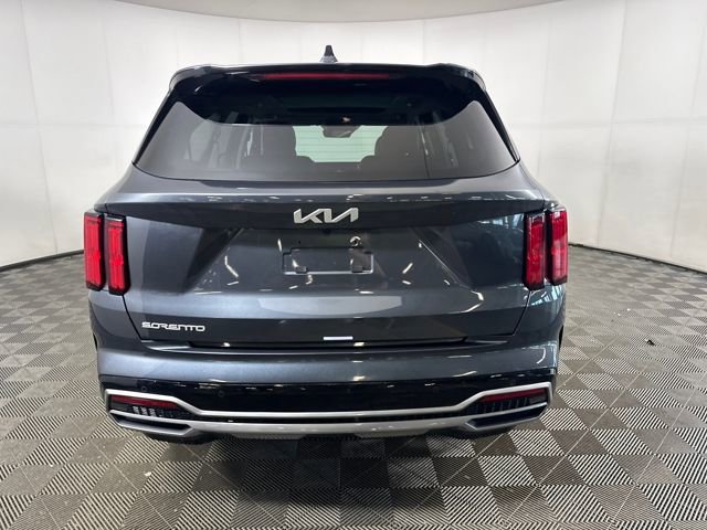 Used 2023 Kia Sorento SX image 4