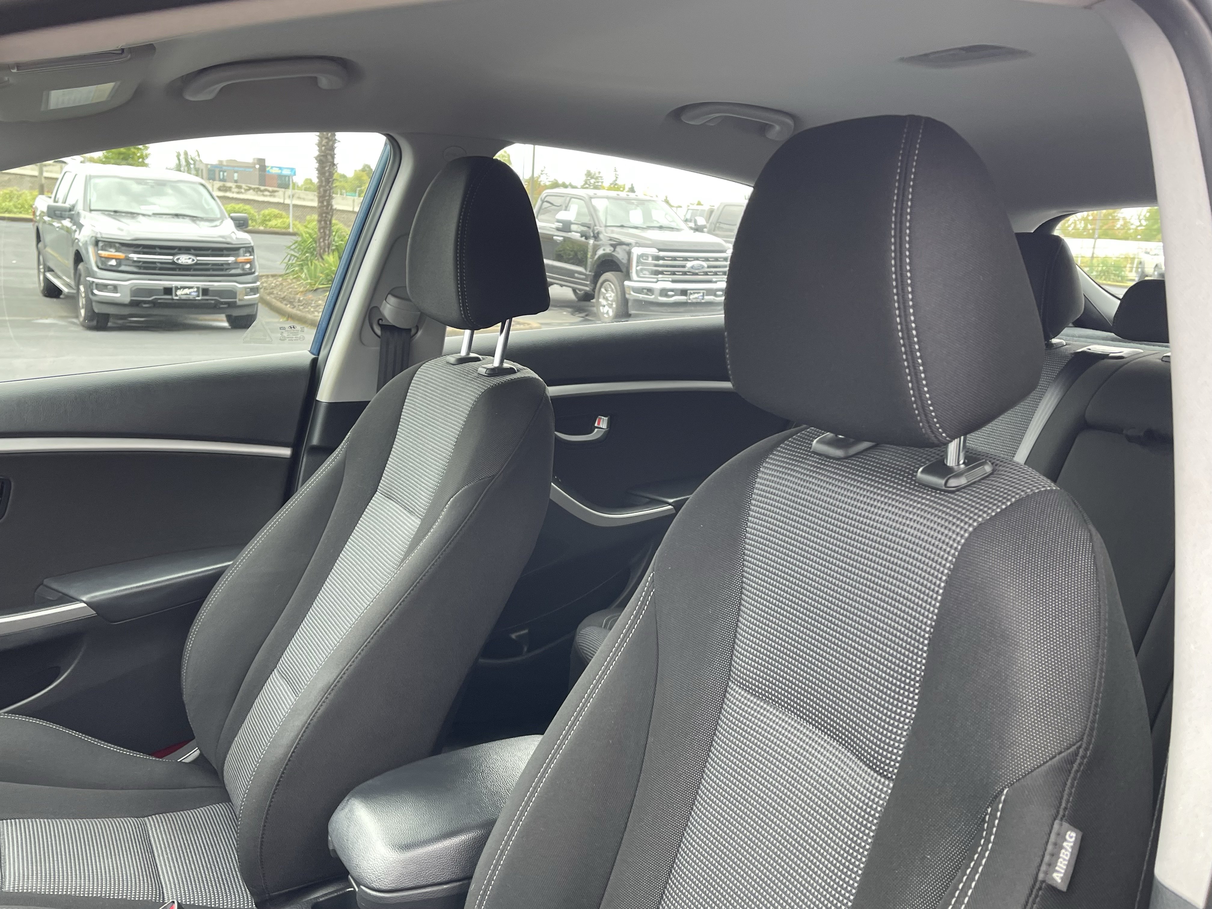 Used 2016 Hyundai Elantra GT FWD image 16
