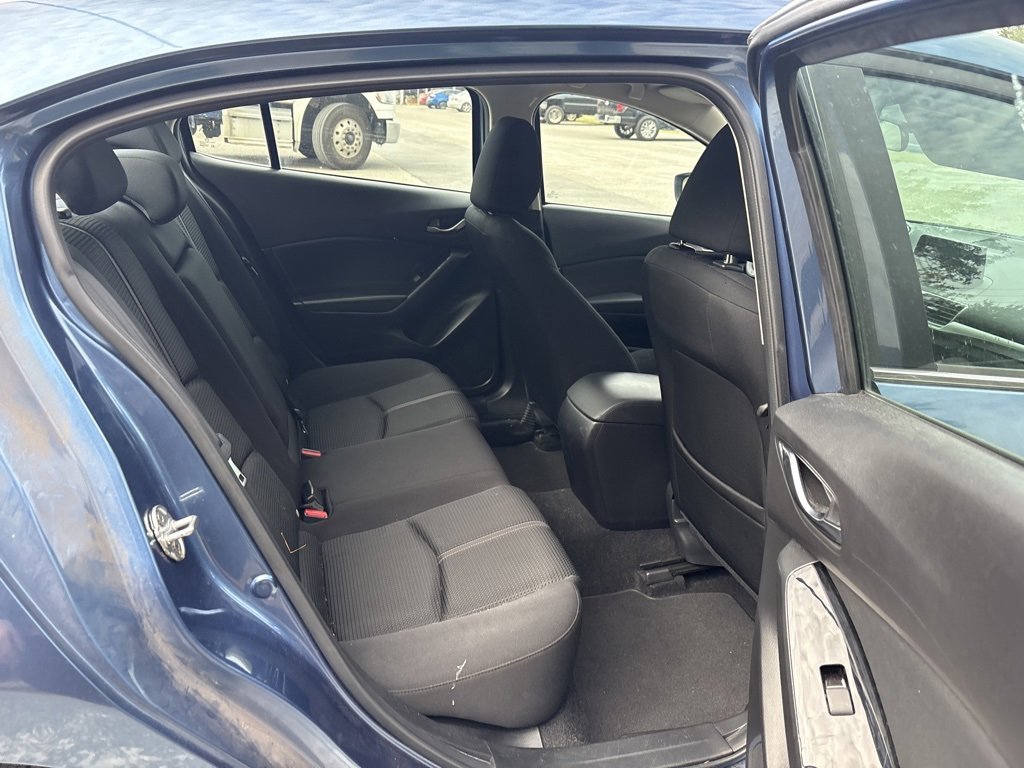 Used 2017 MAZDA MAZDA3 Sport w/ Preferred Equipment Package image 11