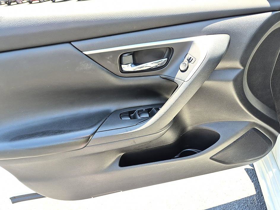 Used 2017 Nissan Altima 2.5 SV FWD image 12