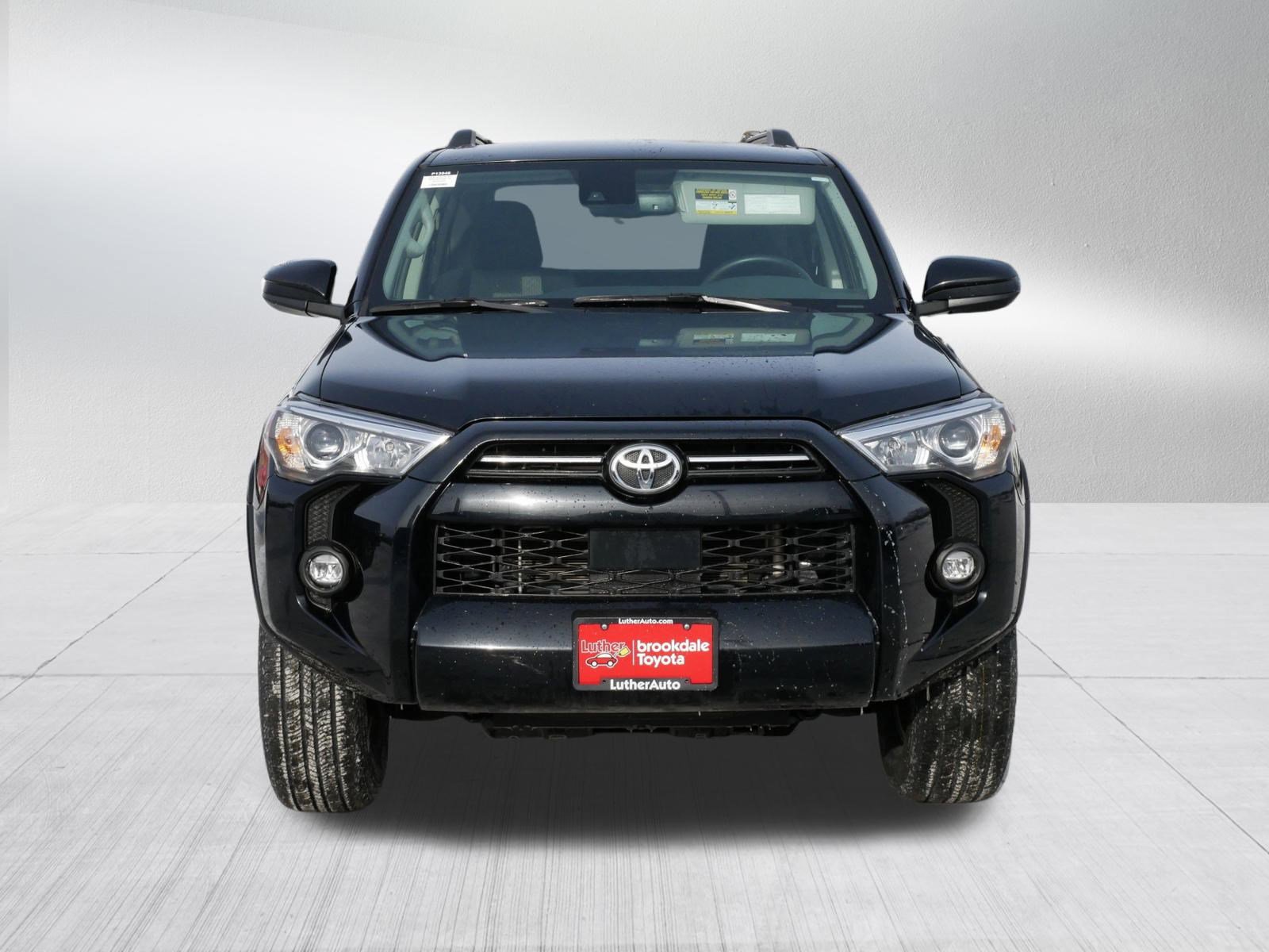 Certified 2024 Toyota 4Runner SR5 image 2