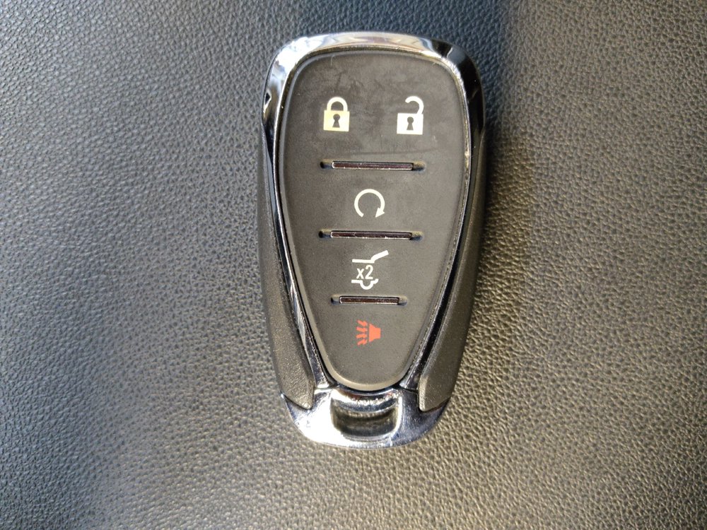 Used 2024 Chevrolet Equinox LT w/ LPO, Floor Liner Package FWD image 32
