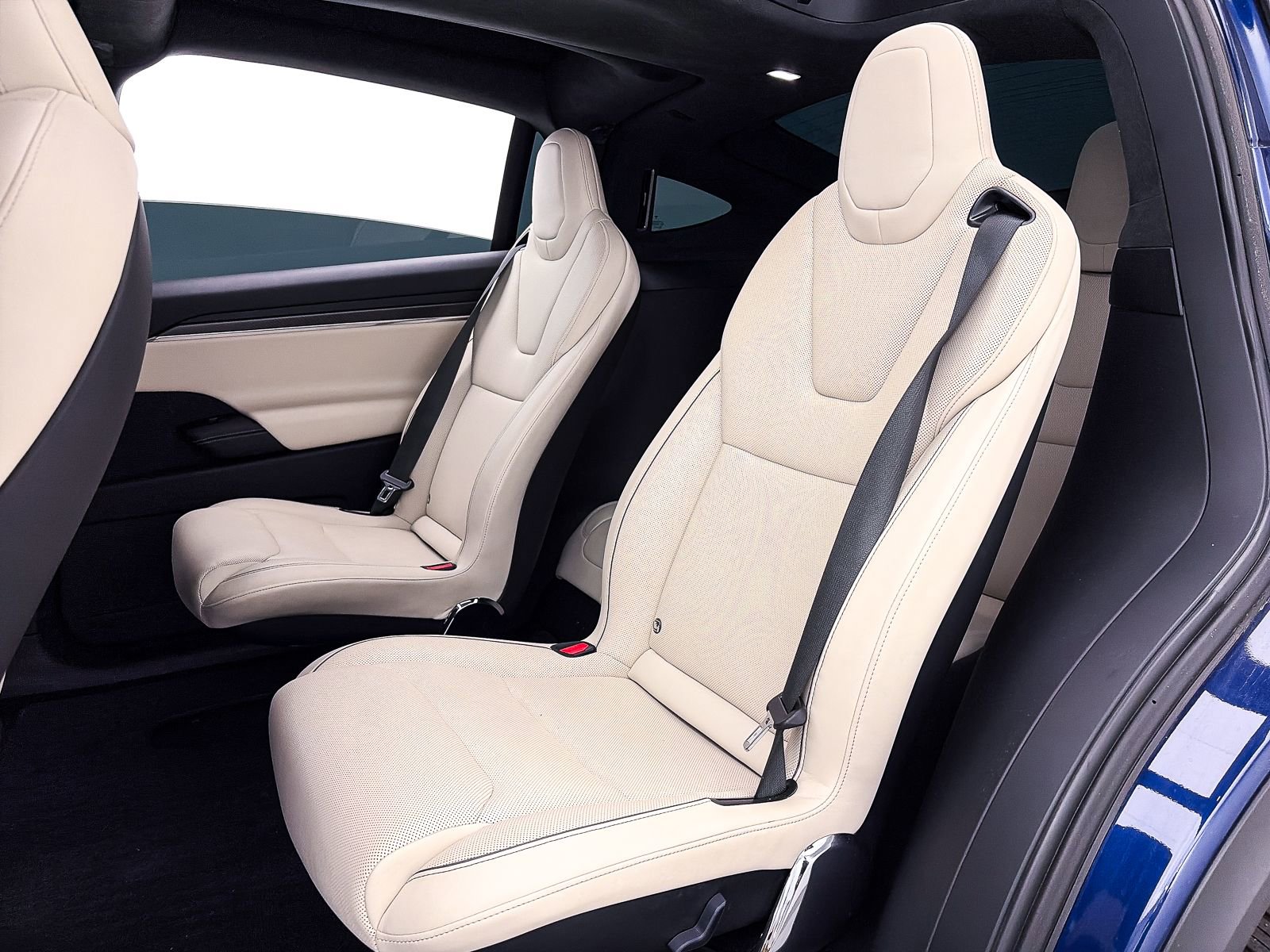 Used 2023 Tesla Model X Plaid image 33