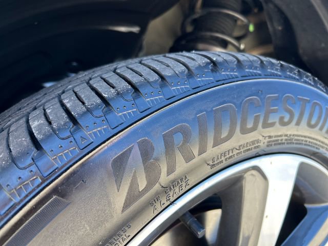 Used 2025 Honda Pilot Touring image 24