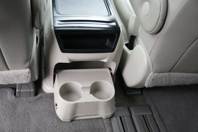 Used 2015 Toyota Sienna XLE w/ XLE Navigation Package FWD image 20