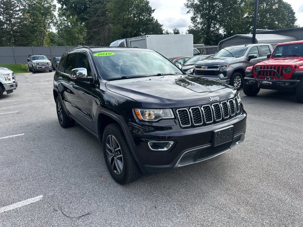 Used 2019 Jeep Grand Cherokee Limited AWD/4WD image 4