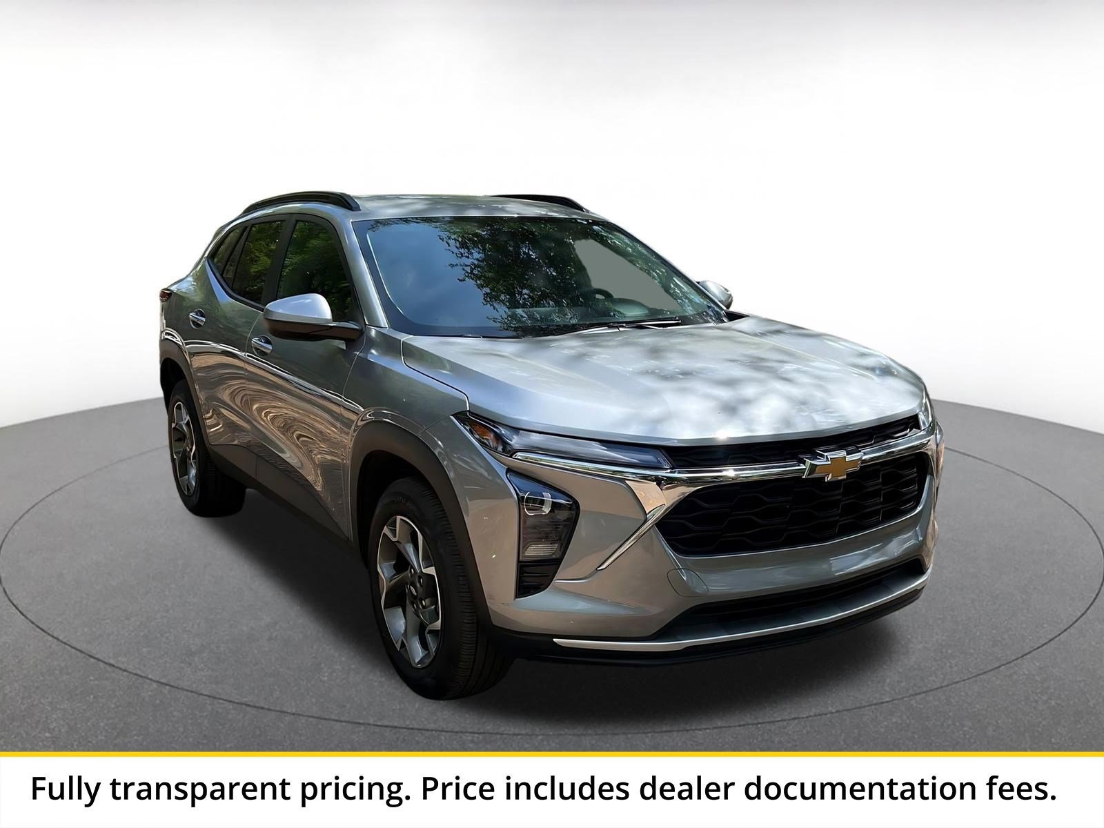 Used 2025 Chevrolet Trax LT w/ LT Convenience Package FWD image 1