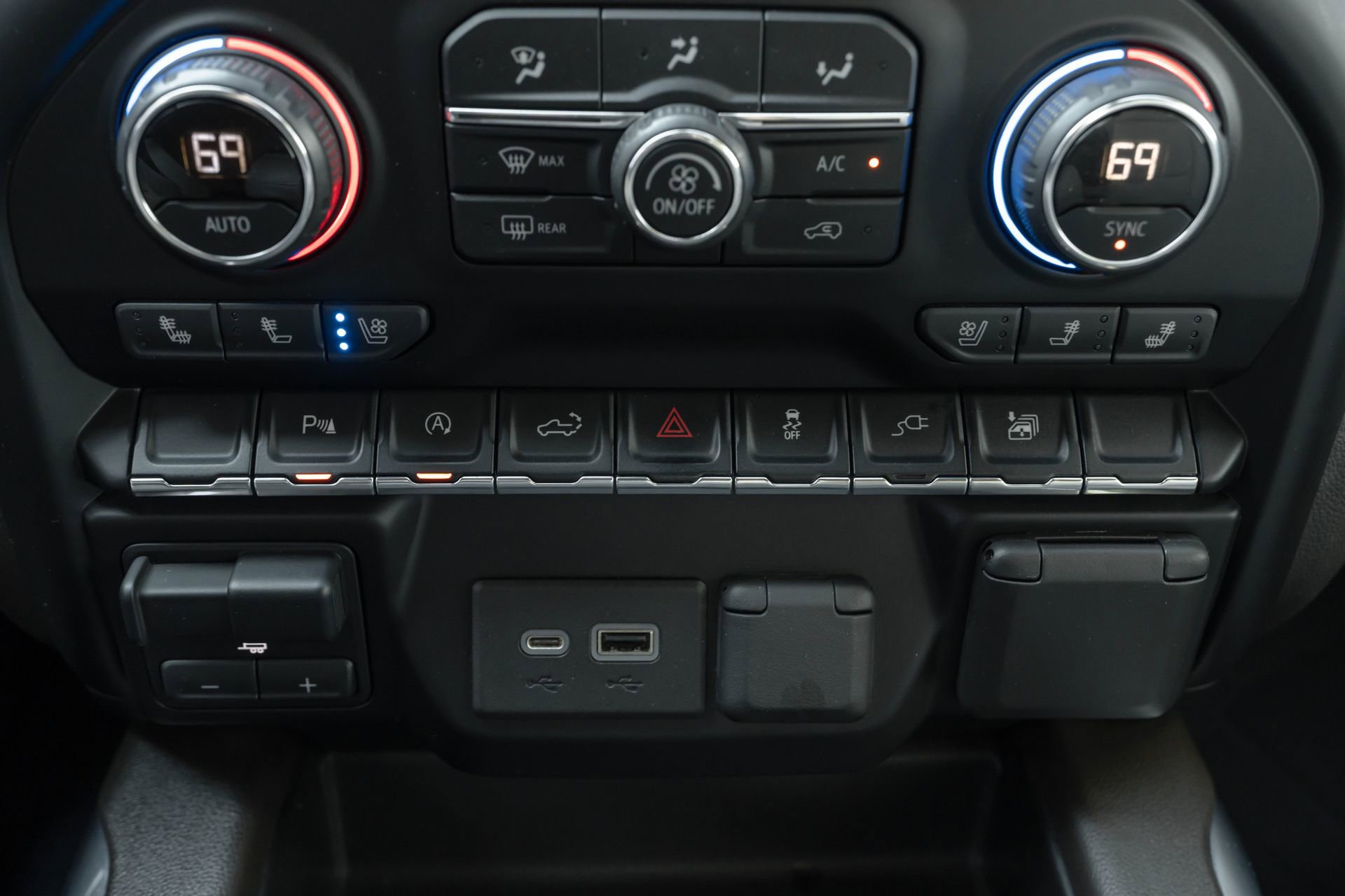 Used 2021 Chevrolet Silverado 1500 LTZ image 17