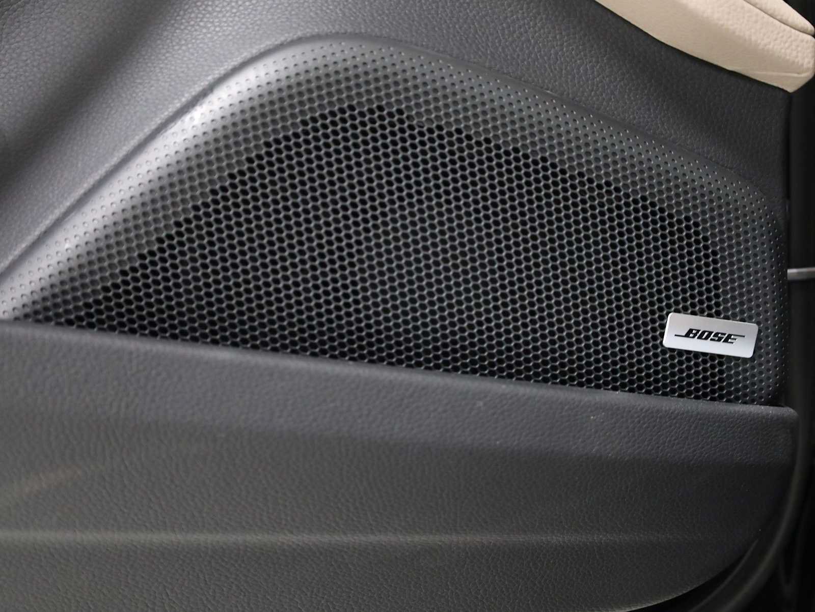 Certified 2026 Porsche Panamera RWD image 17