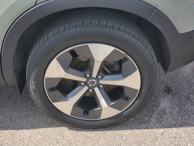 Certified 2023 Volvo XC40 B5 Plus w/ Climate Package AWD/4WD image 7