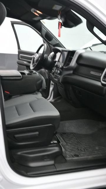 Used 2023 RAM 1500 Big Horn AWD/4WD image 10