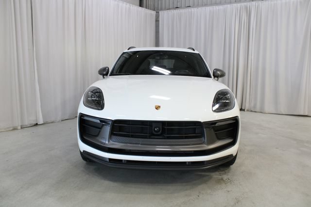 Used 2023 Porsche Macan Turbo AWD/4WD image 34