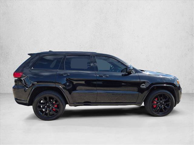 Used 2021 Jeep Grand Cherokee Laredo X AWD/4WD image 4